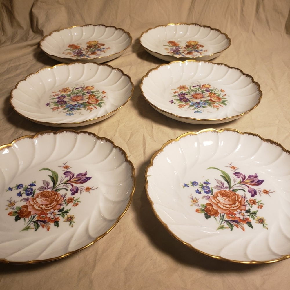 Limoges Dessert Plates - Picture 1 of 7